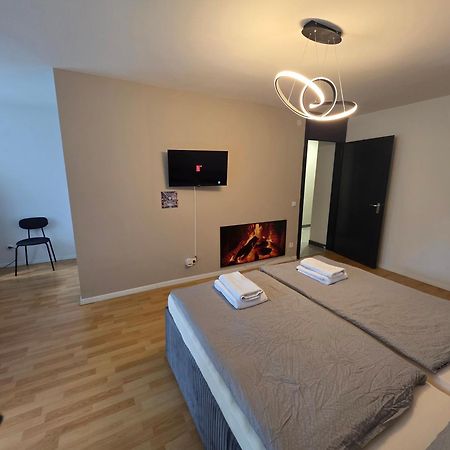 Hotel Im Natur Mit Eigene Kueche Bad Balkon Parkplatz Netflix Nuremberg ภายนอก รูปภาพ